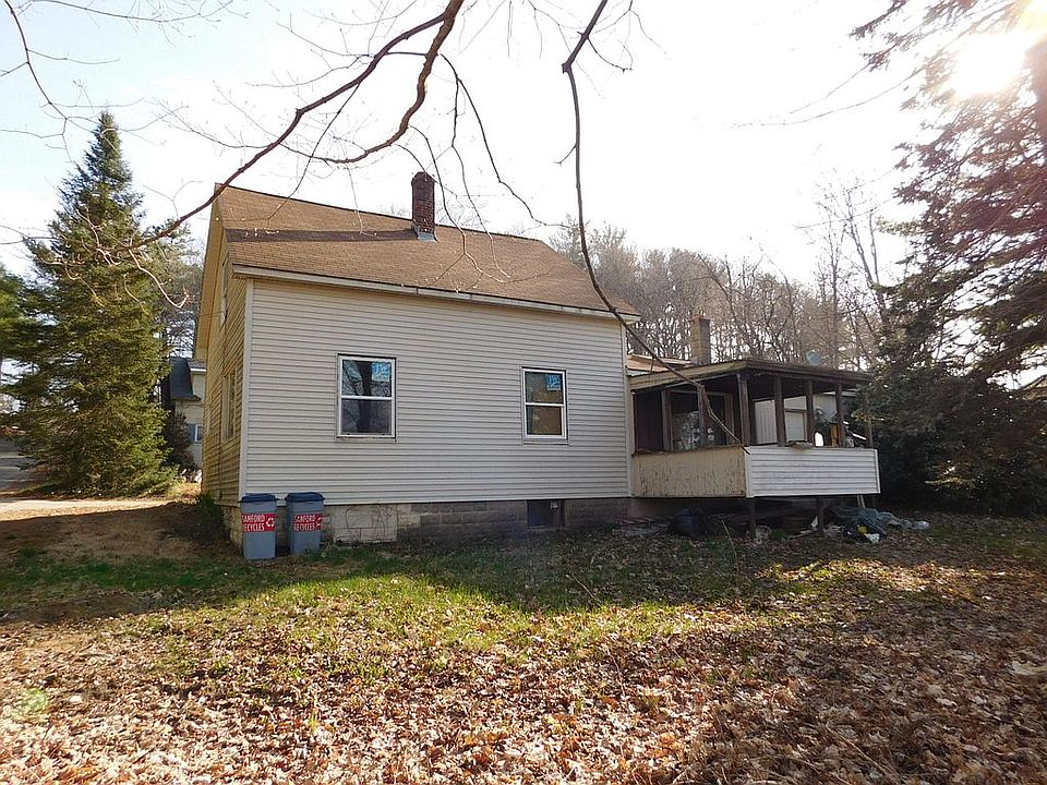 2nd image of 16 Briggs St