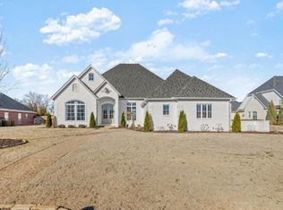 7 W Wembly Dr, Rogers, AR 72758