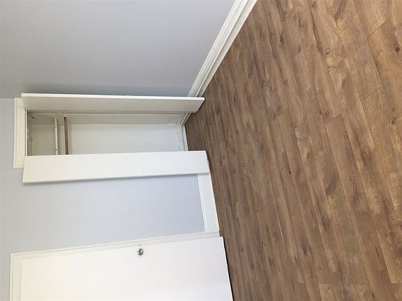 4th image of 266 Clendenny Ave APT 4