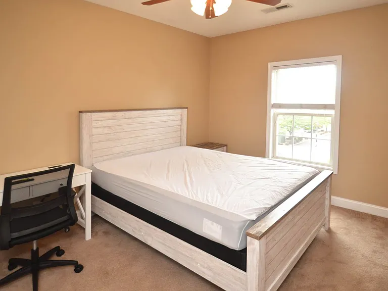 205 Capital St #201 — Photo 6