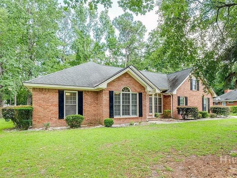 114 Red Bluff Cir — Photo 4