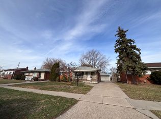 11633 Engleman Rd, Warren, MI 48089