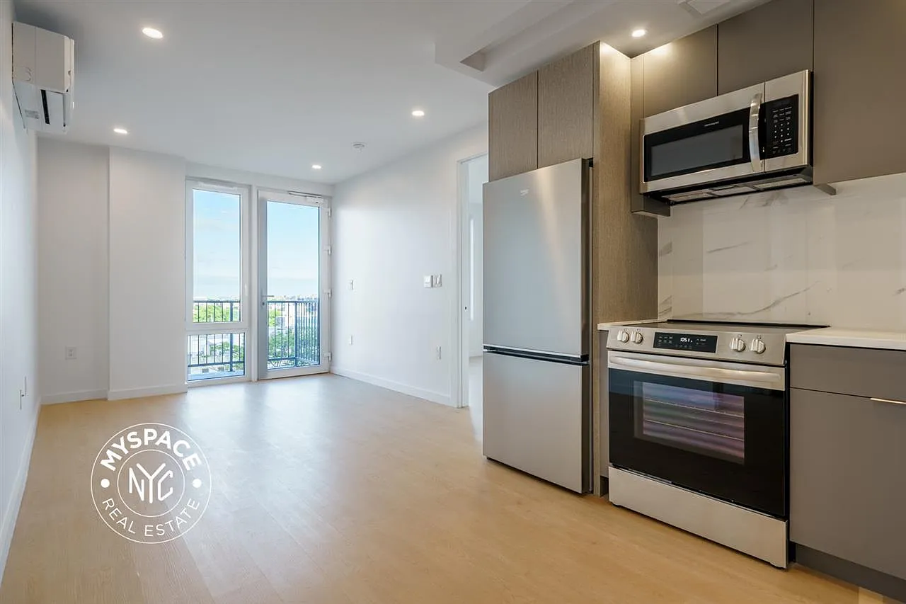 1499 Bedford Avenue — Photo 1