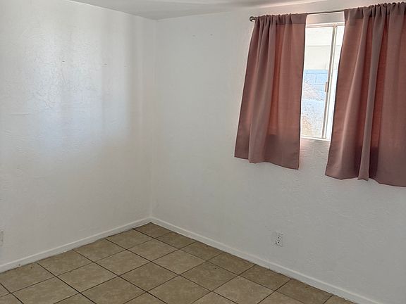 5th image of 9644 1/2 54th St