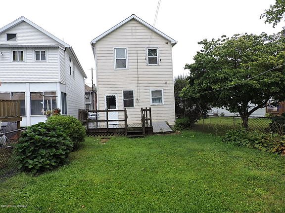 2nd image of 420 Wyoming St