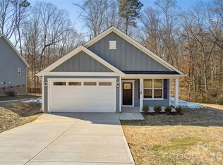 1216 Waterford Dr, Lincolnton, NC 28092