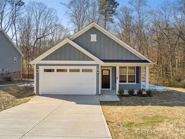 1216 Waterford Dr, Lincolnton, NC 28092