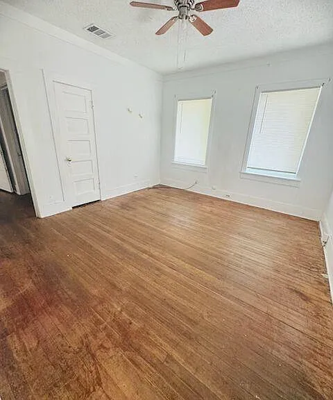 100 N Brazos St — Photo 6
