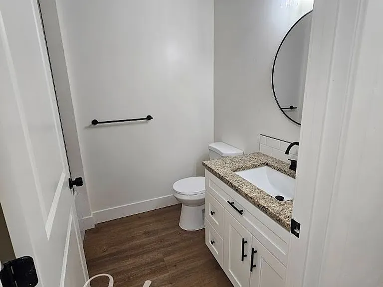 356 NW Bradford Ave — Photo 6