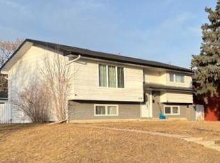 1446 Stadacona STREET W, Moose Jaw, SK S6H 6R9