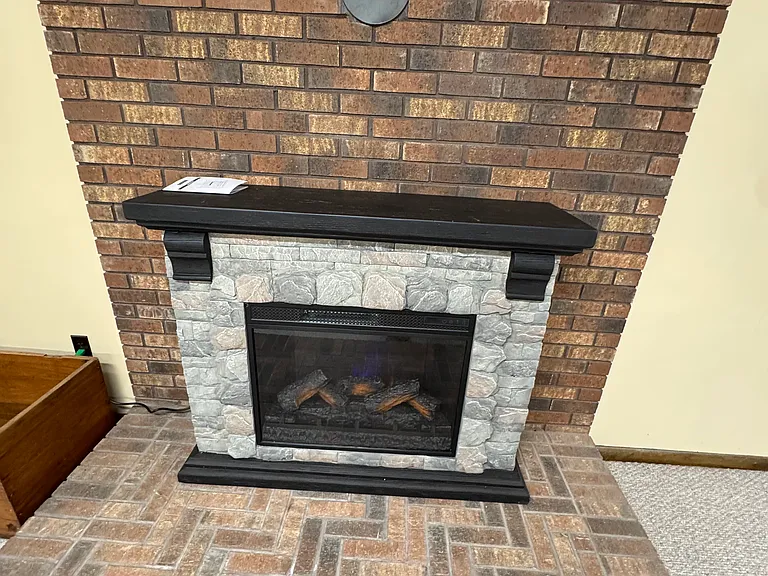 1655 E 400 N — Photo 21