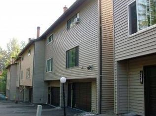 24048 NE Treehill Dr, Wood Village, OR 97060