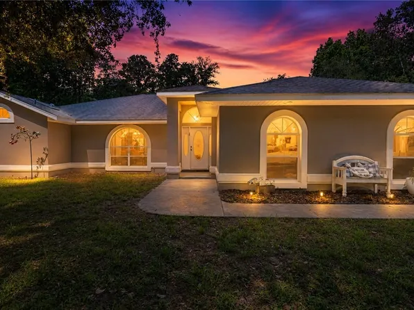 608 N Heathrow Dr, Lecanto, FL 34461
