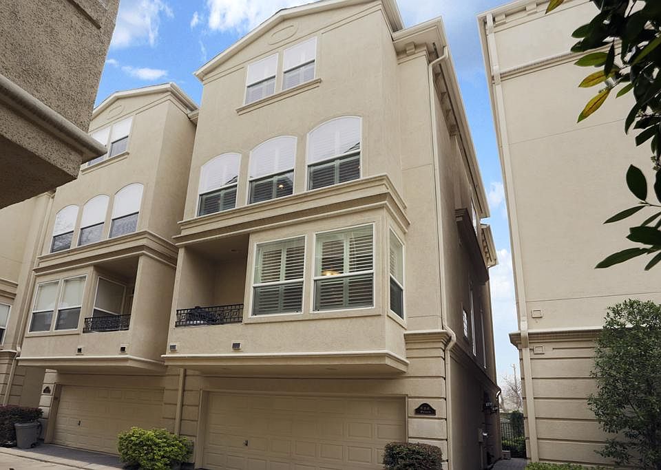 Exterior elevation: 3 story stucco