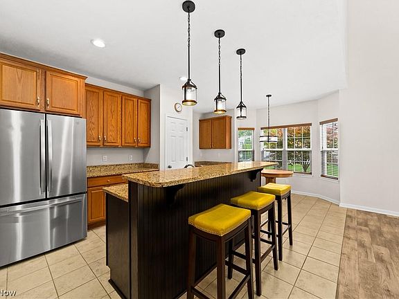 5th image of 8342 Beaumont Dr