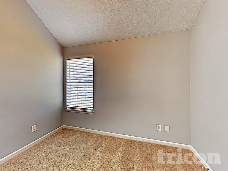 216 Ernestine Way — Photo 12
