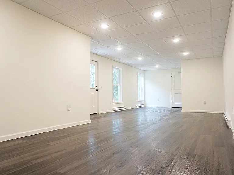 1091 Rolling Hills Rd — Photo 24