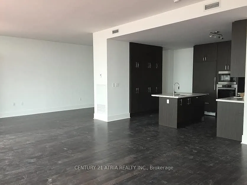 2 bed, $5,980 — Photo 1