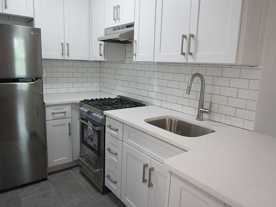 1st image of 14 W 71st St #3A