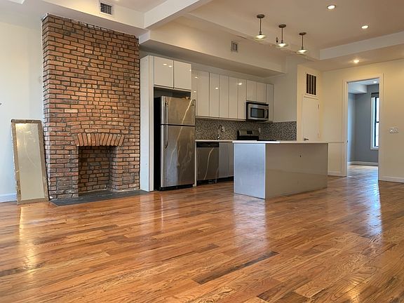 4th image of 708 Bushwick Ave #2B