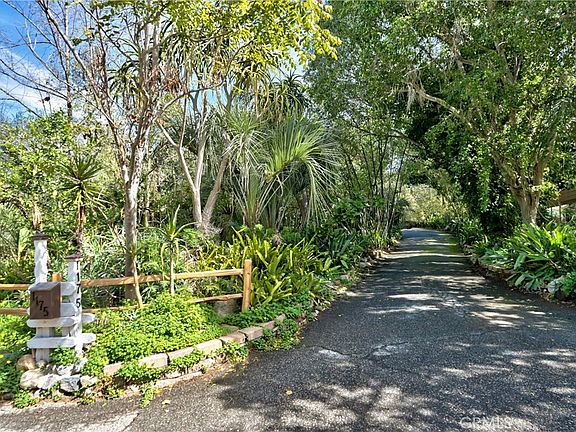 3rd image of 1175 Riverview Dr