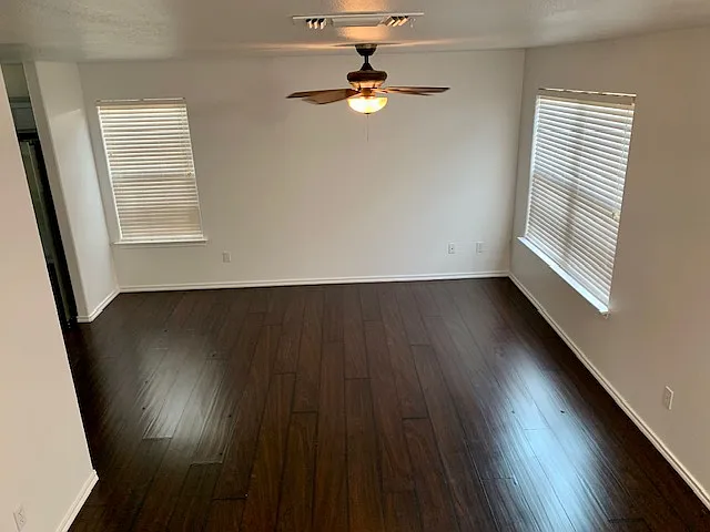 121 Cypress Ct — Photo 4