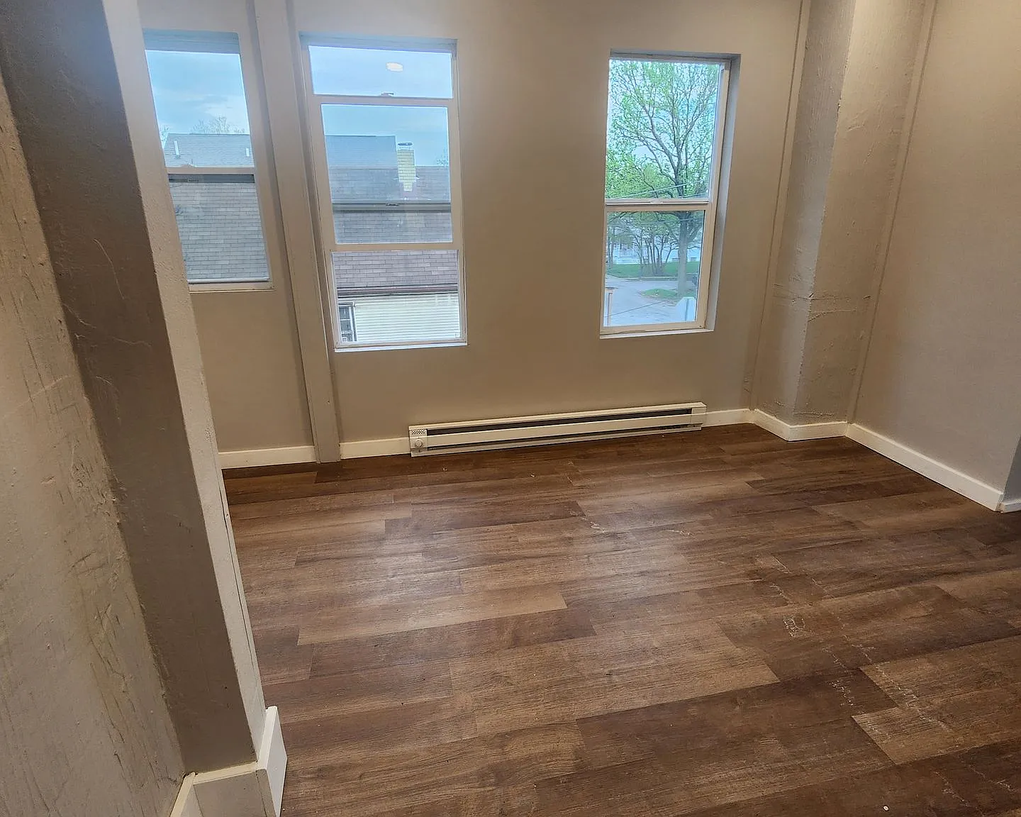 56th,W.3233 — Photo 3