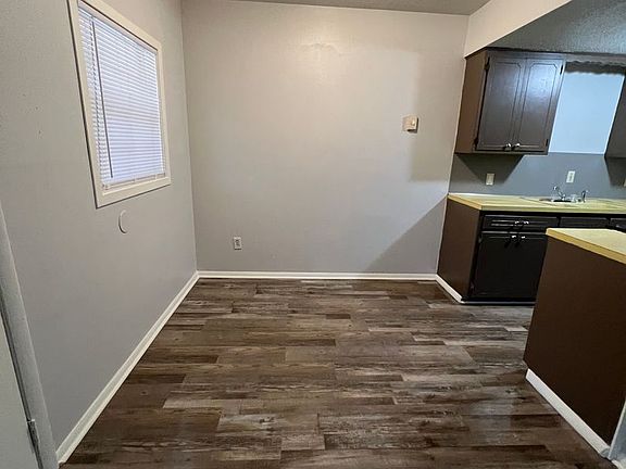 5th image of 301 N 18th St APT 5