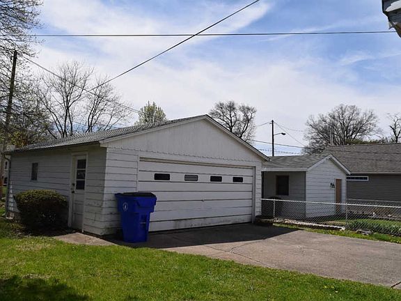 4th image of 1009 Noyes Ave