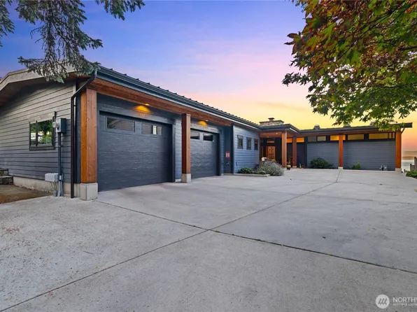 321 East Park Drive, Anacortes, WA 98221