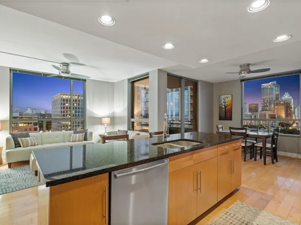 300 Bowie St APT 1301, Austin, TX 78703