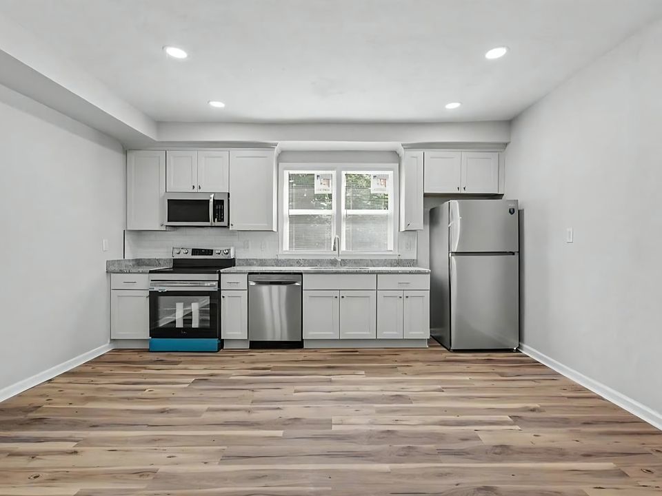 1st image of 2517 Hale St #B