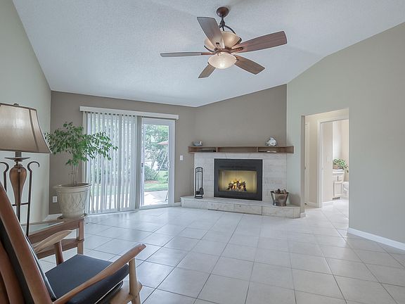 5th image of 559 Prindle Dr E