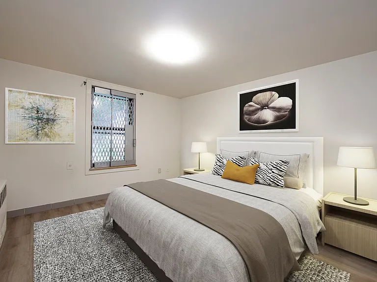 355 E 10th St #BB — Photo 3