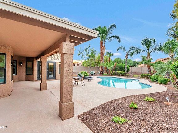 4th image of 4825 E Aire Libre Ave