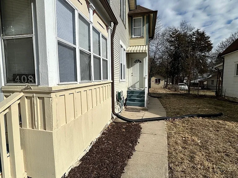 408 S Gardiner Ave #2 — Photo 3