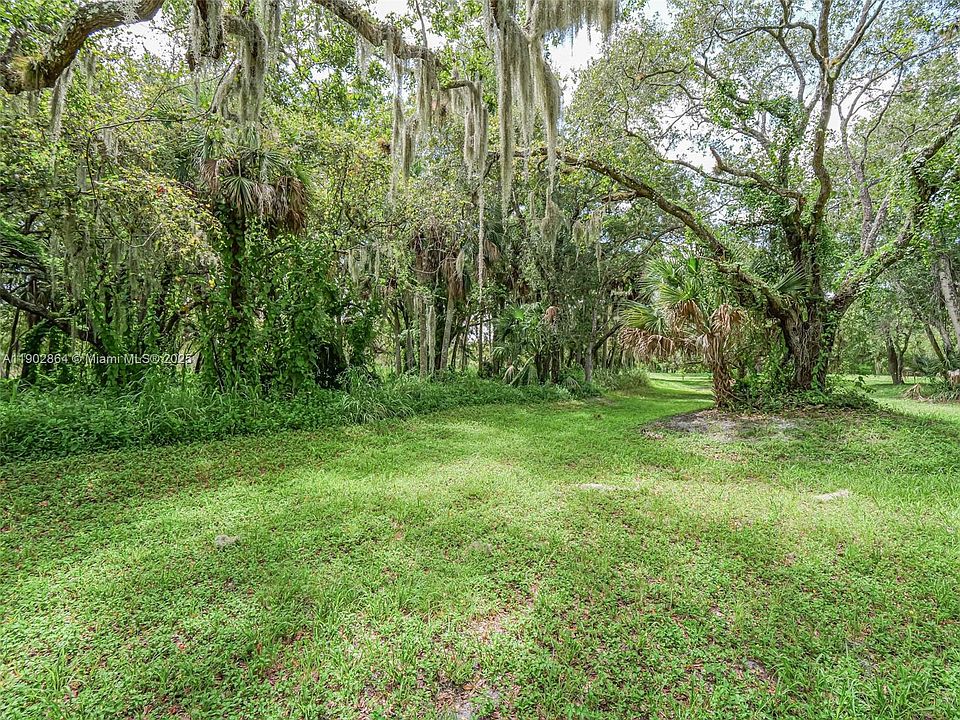 2nd image of 11321 Ganesh Way
