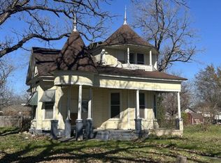 601 E Michalk St, Thorndale, TX 76577