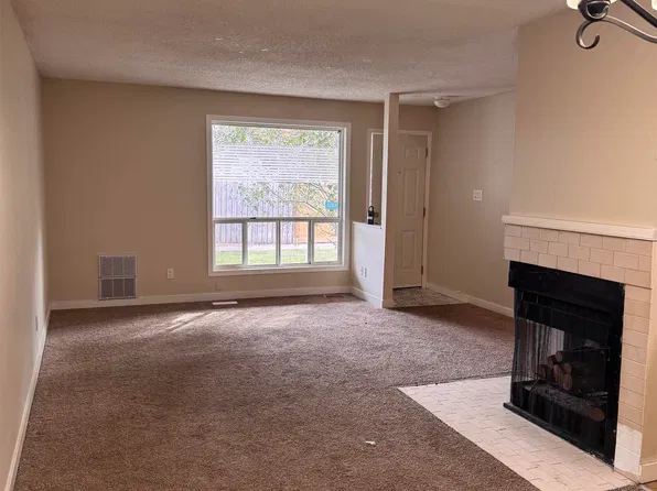 1503 Mill Woods Road East NW, Edmonton, AB T6L 4C2