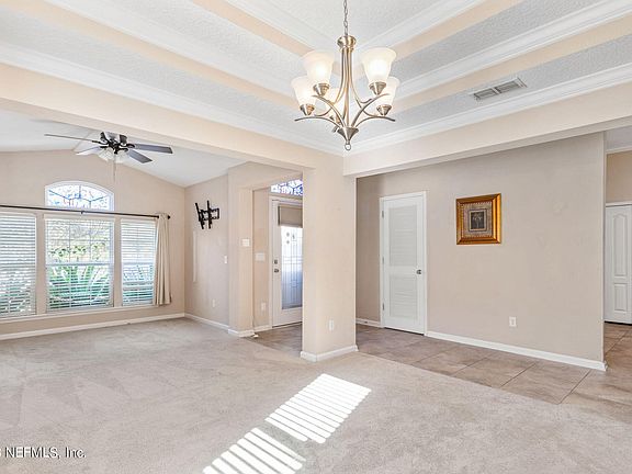 5th image of 156 TIMBERWOOD Drive
