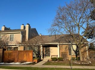 40047 Crosswinds, Novi, MI 48375