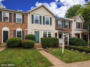 6895 Chasewood Cir, Centreville, VA 20121