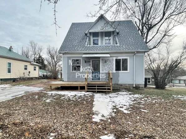 1019 W 4th Ave, Mitchell, SD 57301