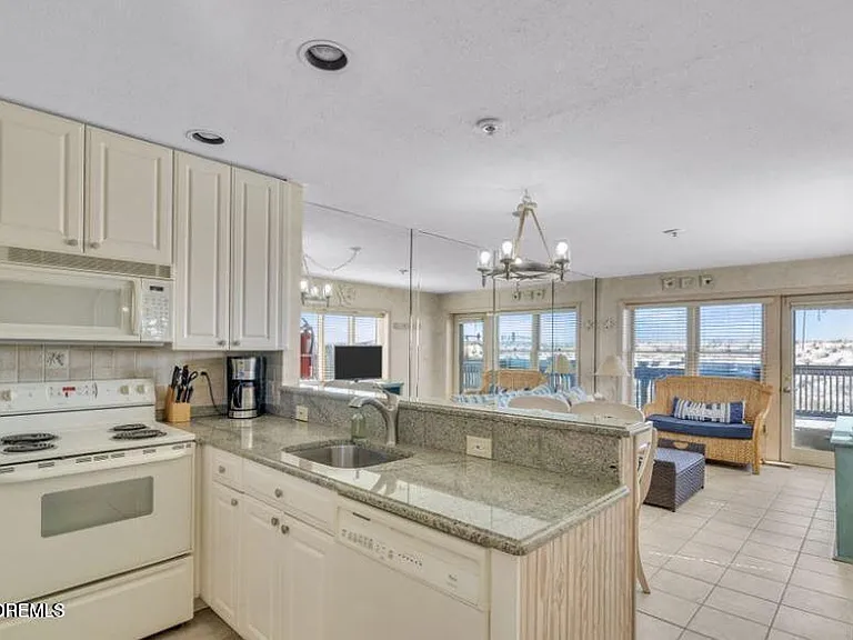 2108 S Ocean Ave #201N — Photo 10