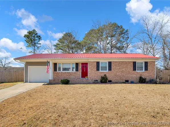 805 Maverick Ct, Fayetteville, NC 28303