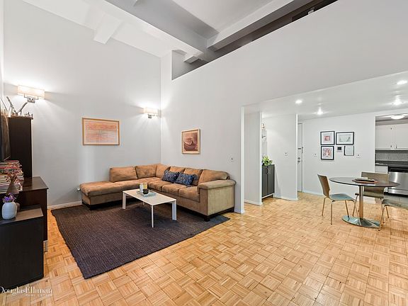 2nd image of 3 Hanover Sq APT 3A