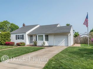 75 Salem Ave, West Babylon, NY 11704
