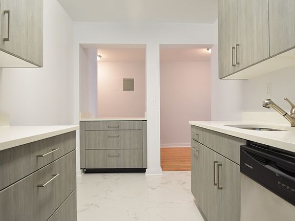 Pelham Place PPS - Kitchen 2 - A Line