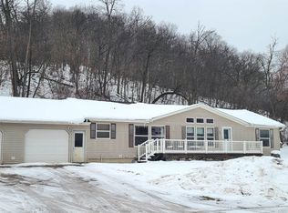 220 Blackberry Rd, Luana, IA 52156