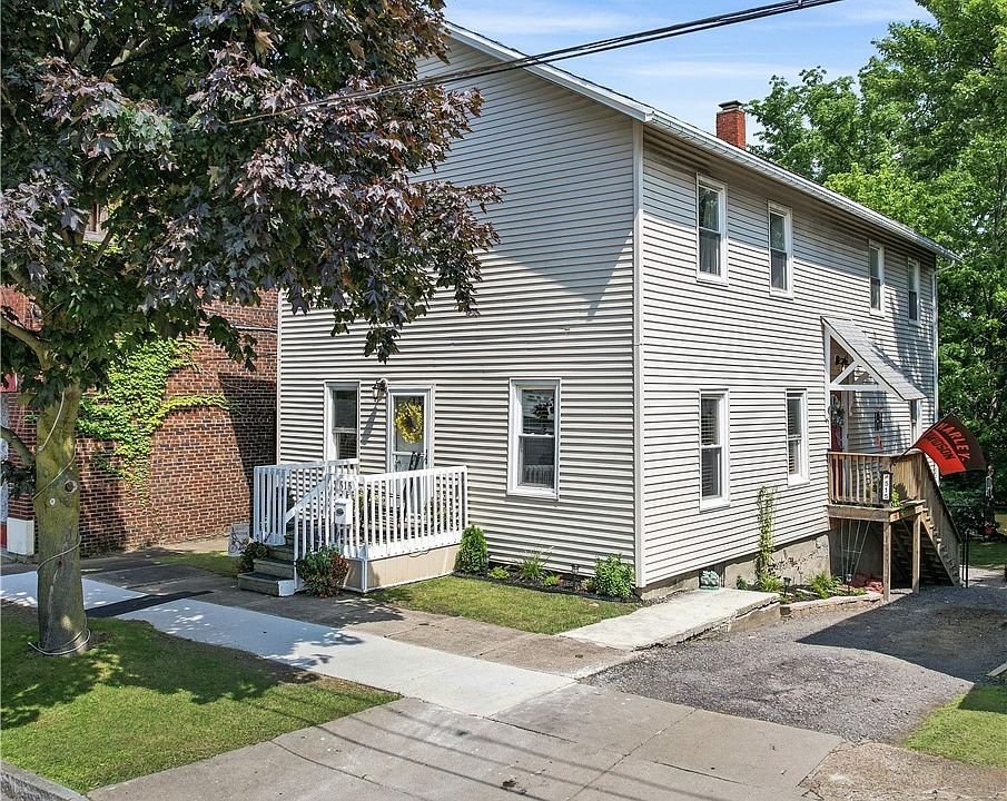 1st image of 515 Cayuga Dr